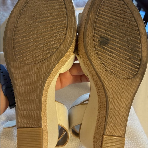 White Mountain “Banjo” 8M Cream Natural Espadrille Wedge Sandals w/Ankle Strap - Picture 9 of 9
